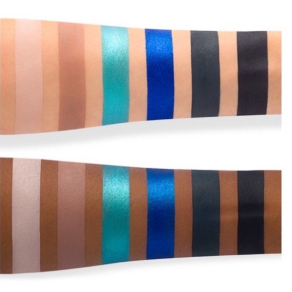 BLUE BLOOD Eyeshadow Palette by Jeffree Star - Picture 8 of 12